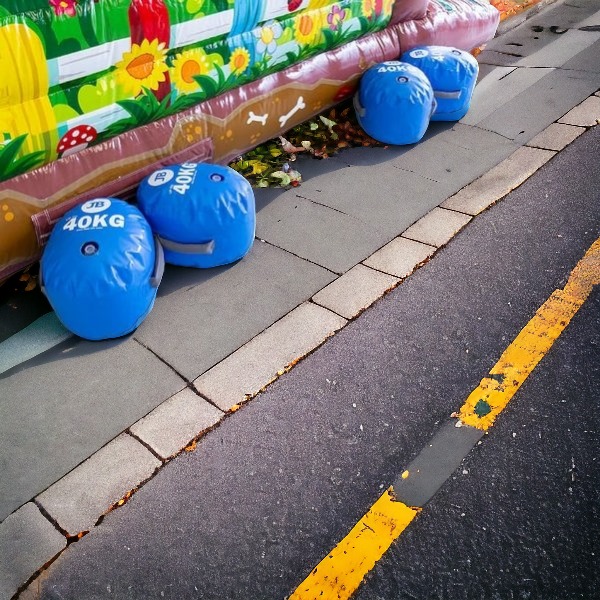 4 Waterzakken ter verankering springkussen